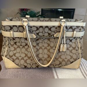 VINTAGE COACH SIGNATURE JACQUARD HAMPTON TOTE HANDBAG SATCHEL TAN EO5J-5A10